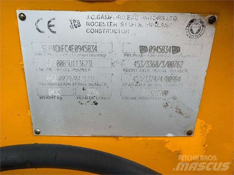 JCB 4CN Muu
