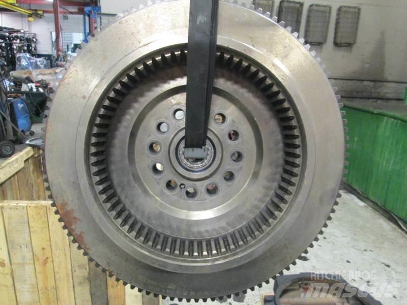 CAT 3406E Rehvid, rattad ja veljed