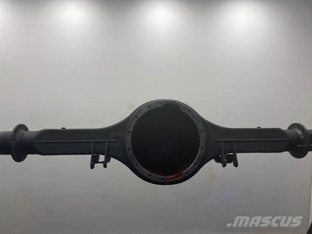  Dana S-135 Sillad
