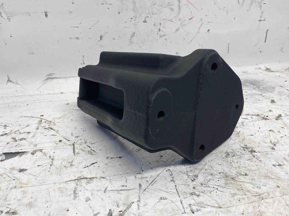 Mack MP8 Muud osad