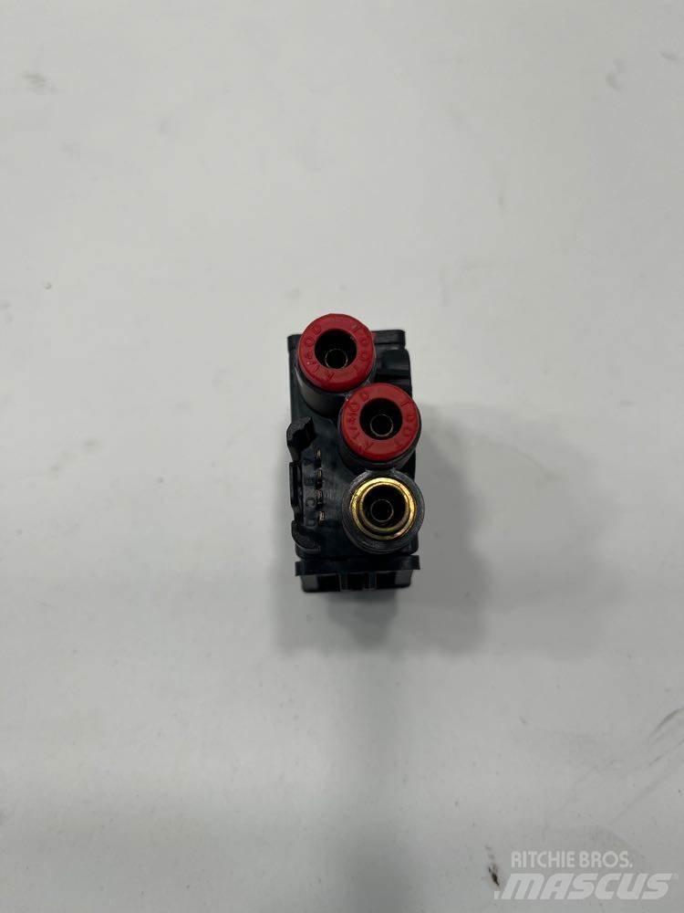 Paccar  Elektroonikaseadmed