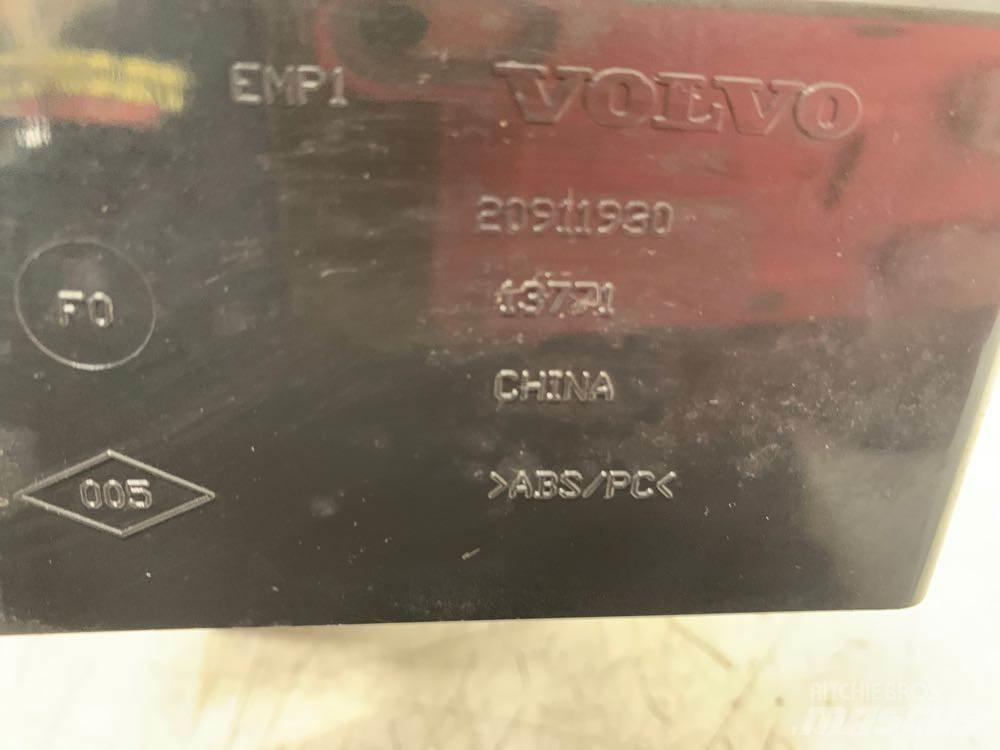 Volvo VNL Elektroonikaseadmed