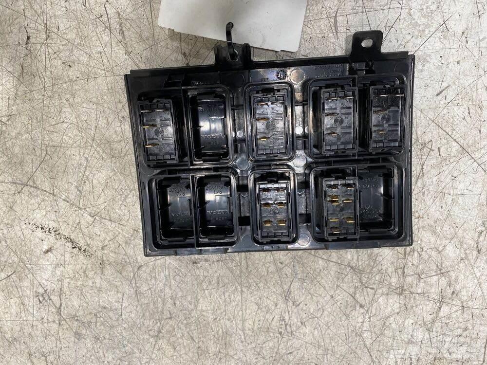 Volvo VNL Elektroonikaseadmed