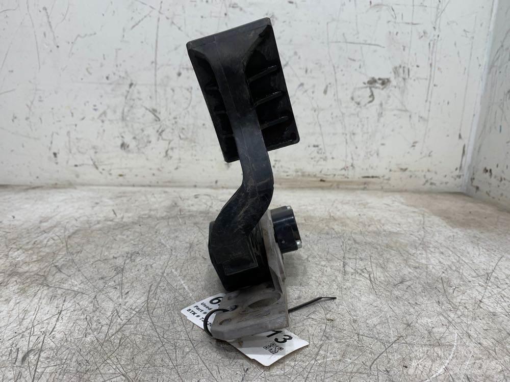 Volvo VNL Muud osad
