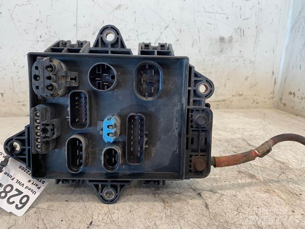 Volvo VNL Elektroonikaseadmed