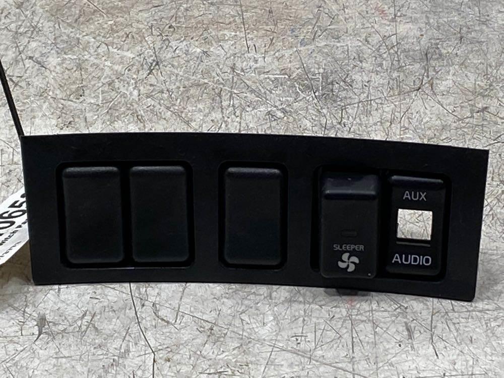 Volvo VNL Elektroonikaseadmed