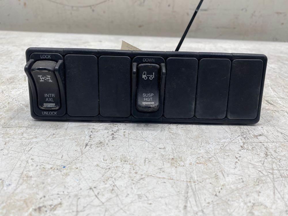 Volvo VNL Elektroonikaseadmed