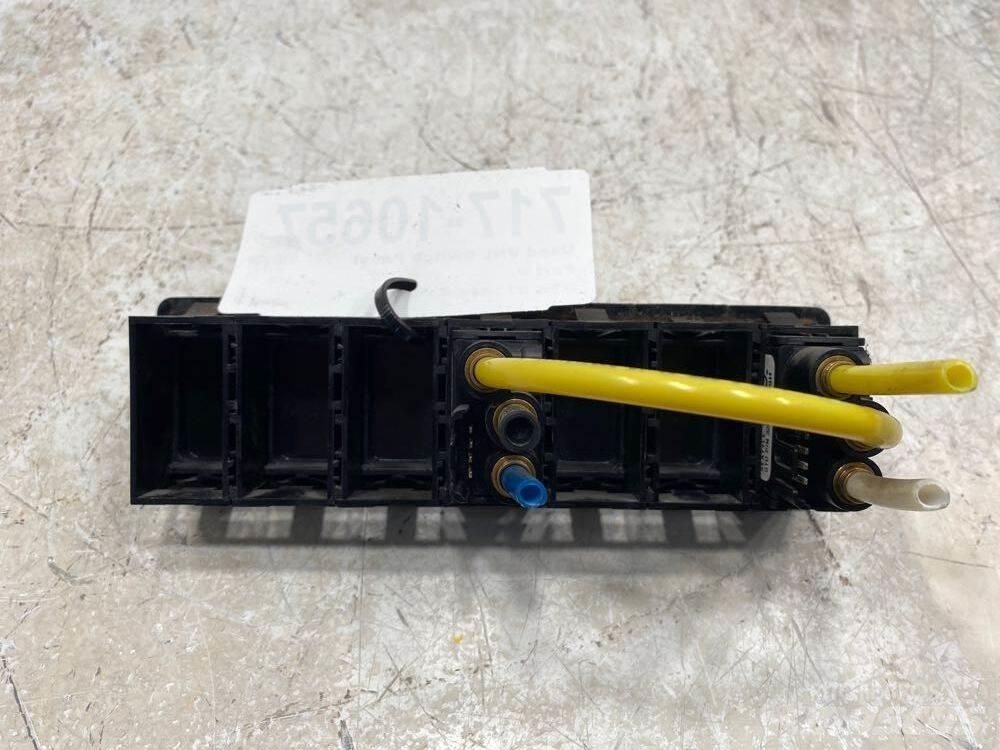 Volvo VNL Elektroonikaseadmed