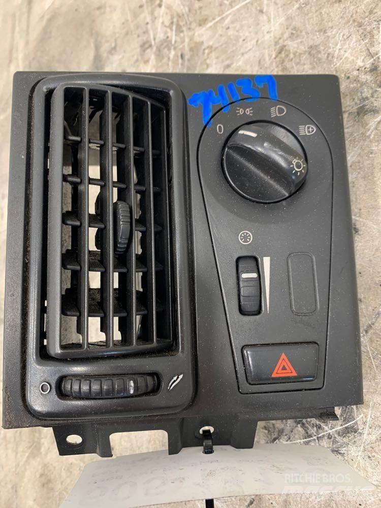 Volvo VNL Elektroonikaseadmed