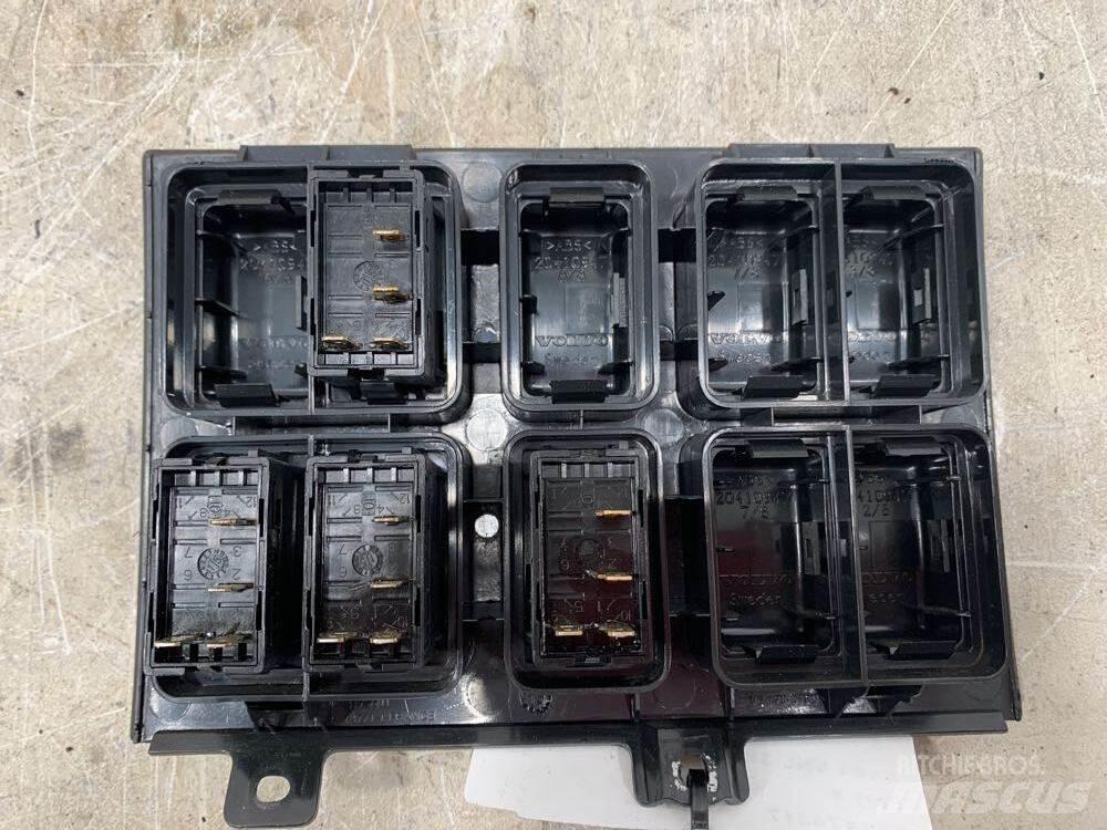 Volvo VNL Elektroonikaseadmed