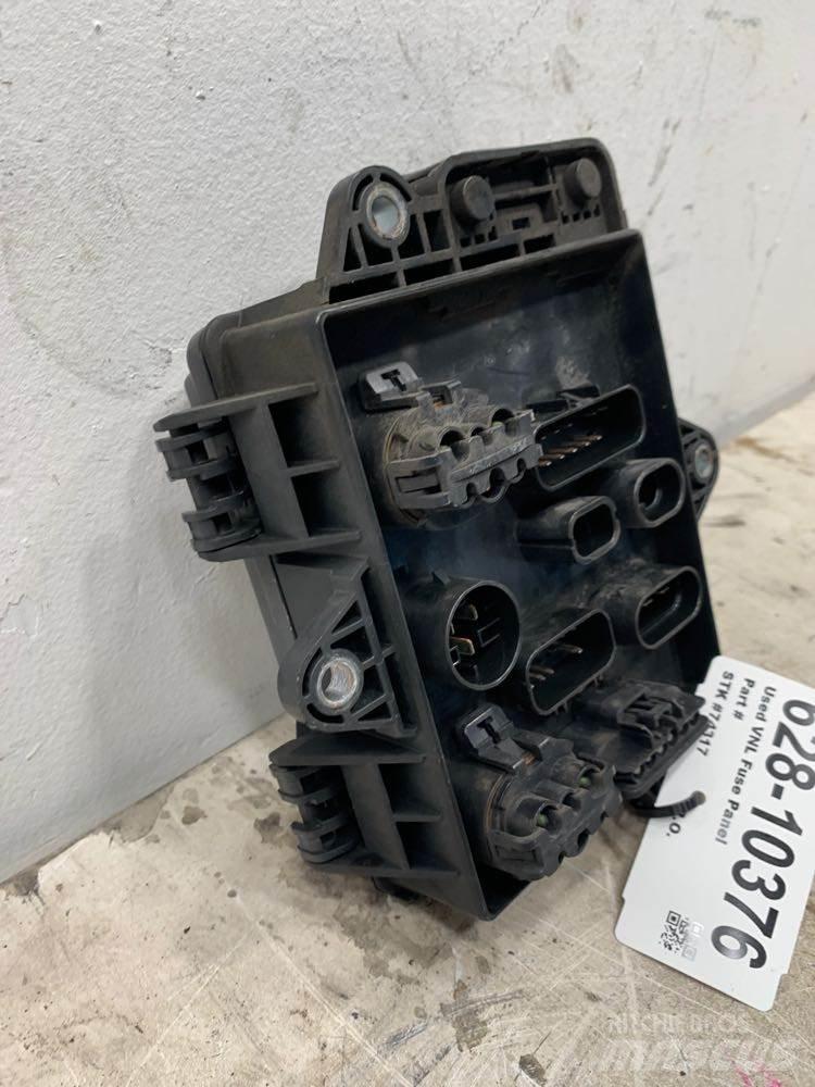 Volvo VNL Elektroonikaseadmed