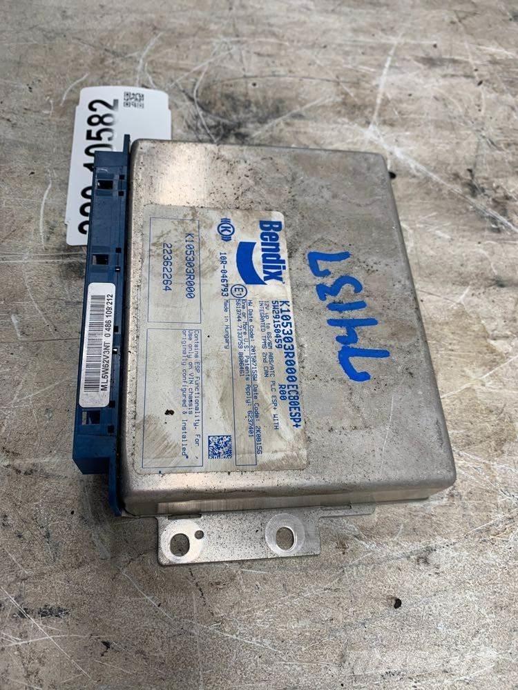 Volvo VNL Elektroonikaseadmed