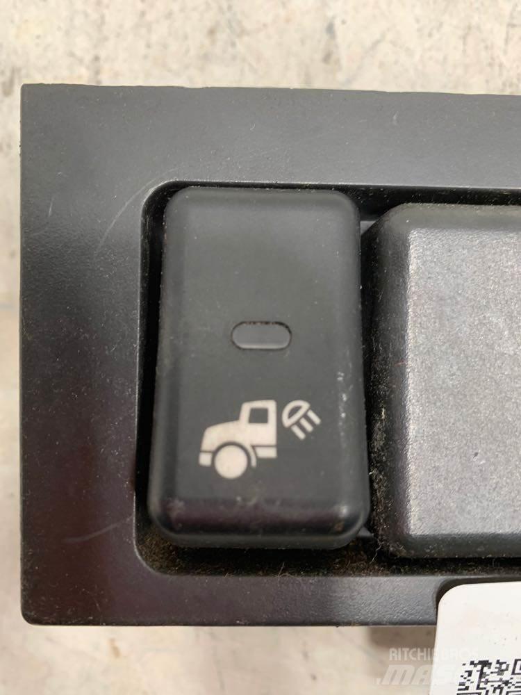Volvo VNL Elektroonikaseadmed