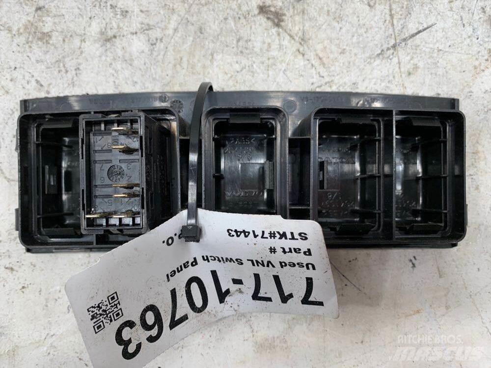 Volvo VNL Elektroonikaseadmed
