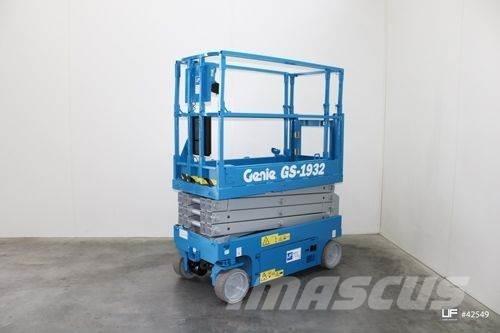 Genie GS 1932 Käärtõstukid