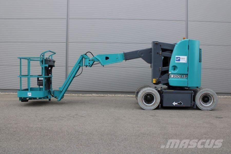 JLG E 300 AJP Iseliikuvad poomtõstukid