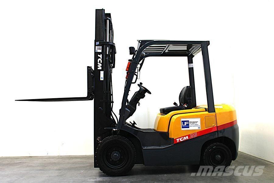 TCM FD 25 T 3 Diiseltõstukid
