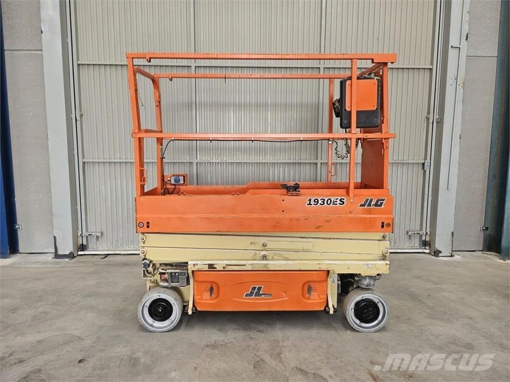JLG 1930 ES Käärtõstukid