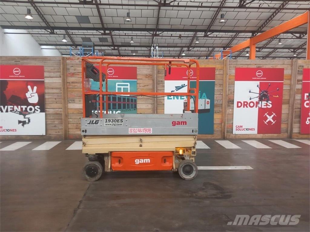 JLG 1930 ES Käärtõstukid