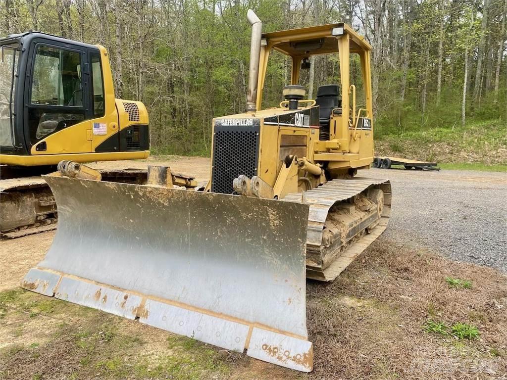 CAT D5C XL Buldooserid