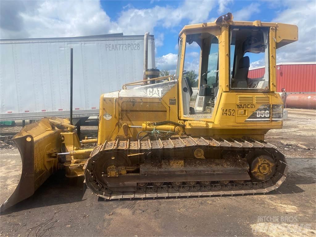 CAT D5G XL Buldooserid