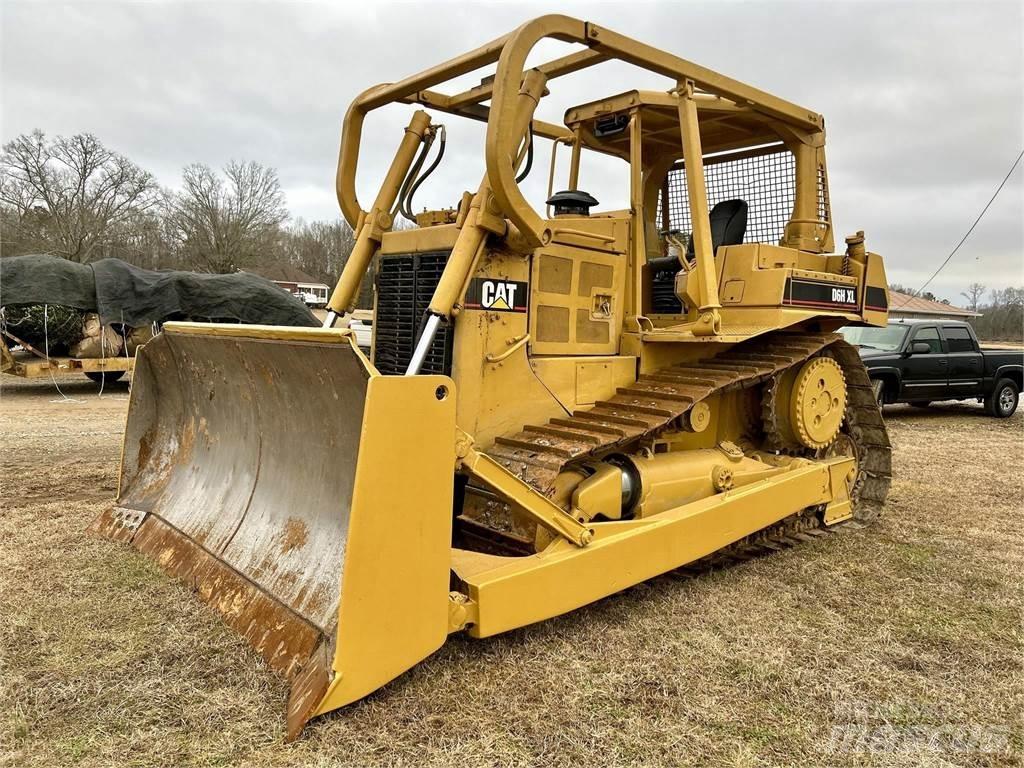 CAT D6H XL Buldooserid
