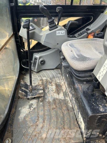 CAT 302.5C Miniekskavaatorid < 7 t