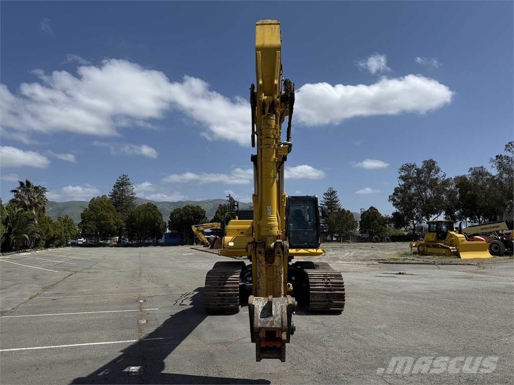Komatsu PC490LCi-11 Roomikekskavaatorid