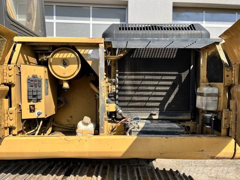 CAT 322 L Lammutusekskavaatorid