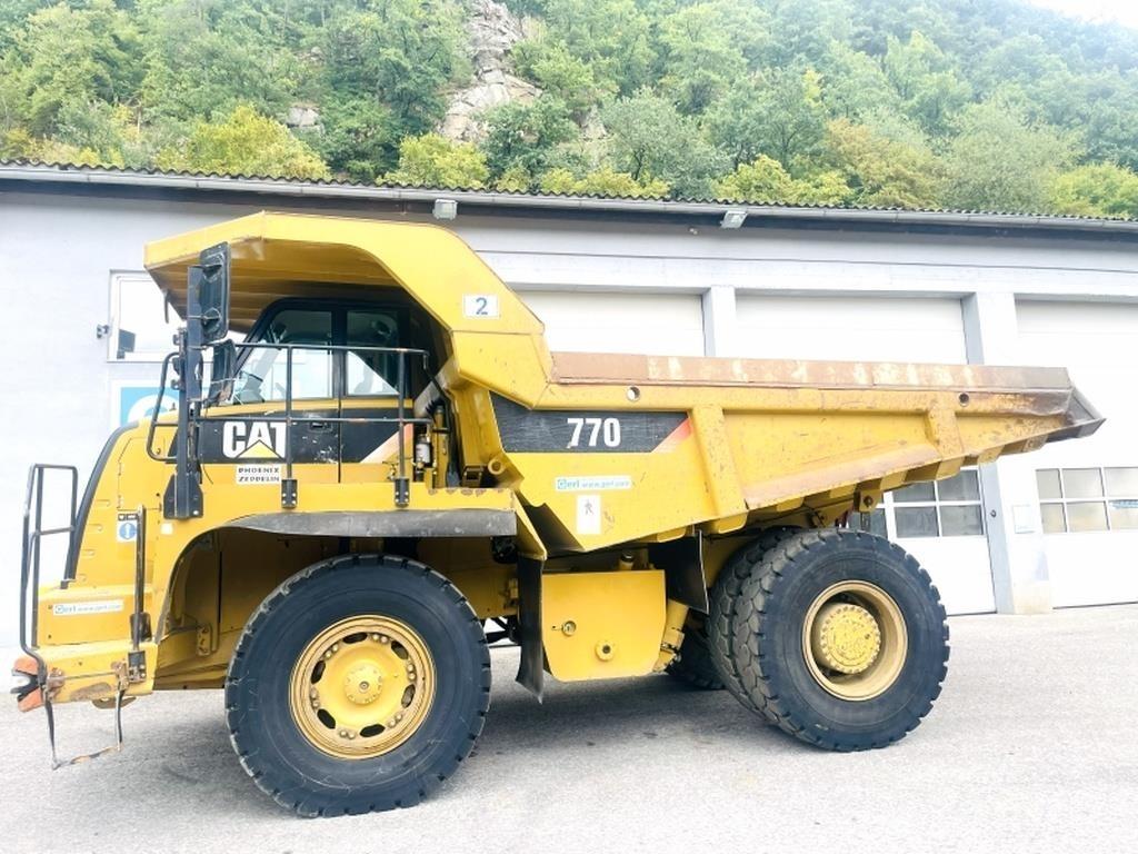 CAT 770 Liigendraamiga pinnaseveokid