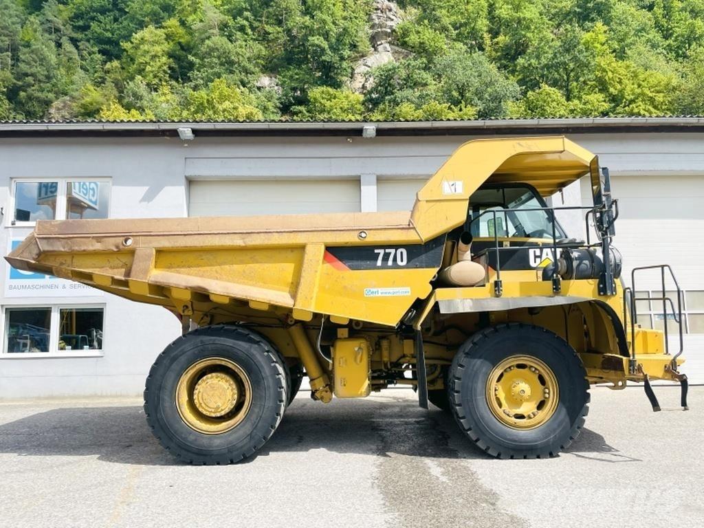CAT 770 Liigendraamiga pinnaseveokid