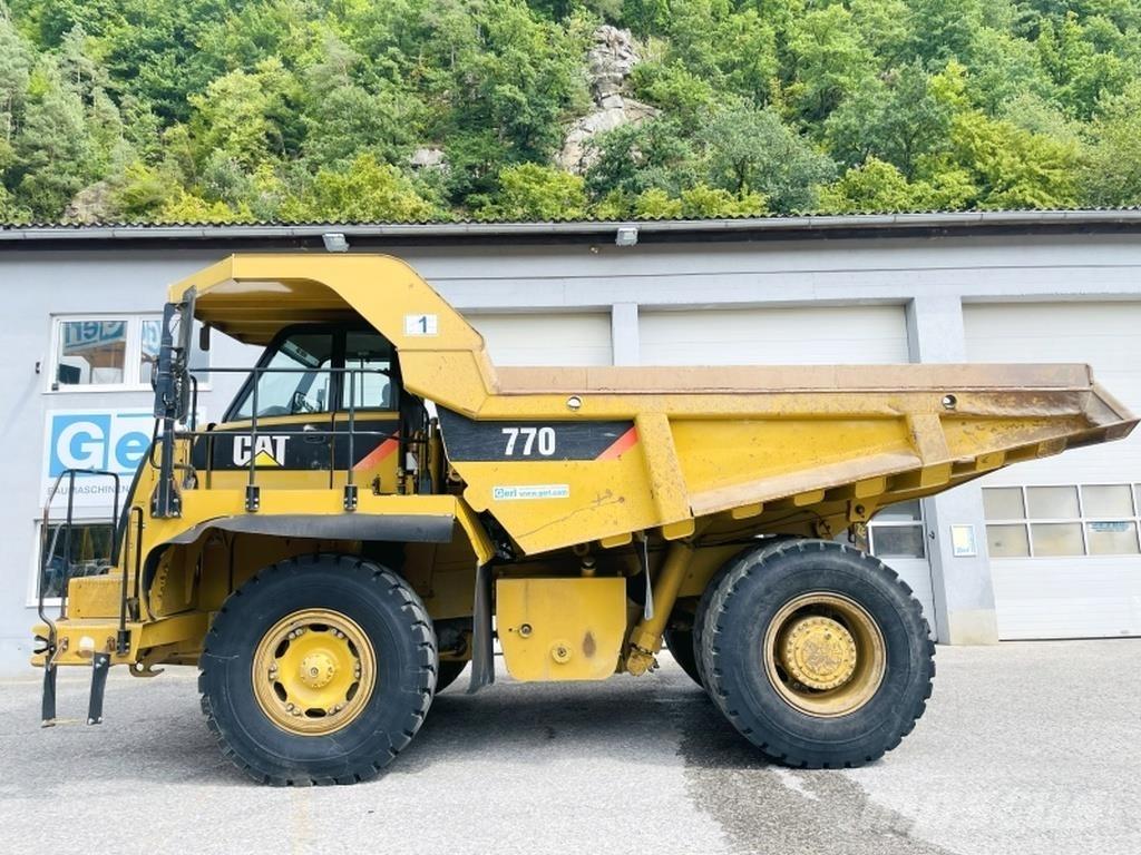 CAT 770 Liigendraamiga pinnaseveokid