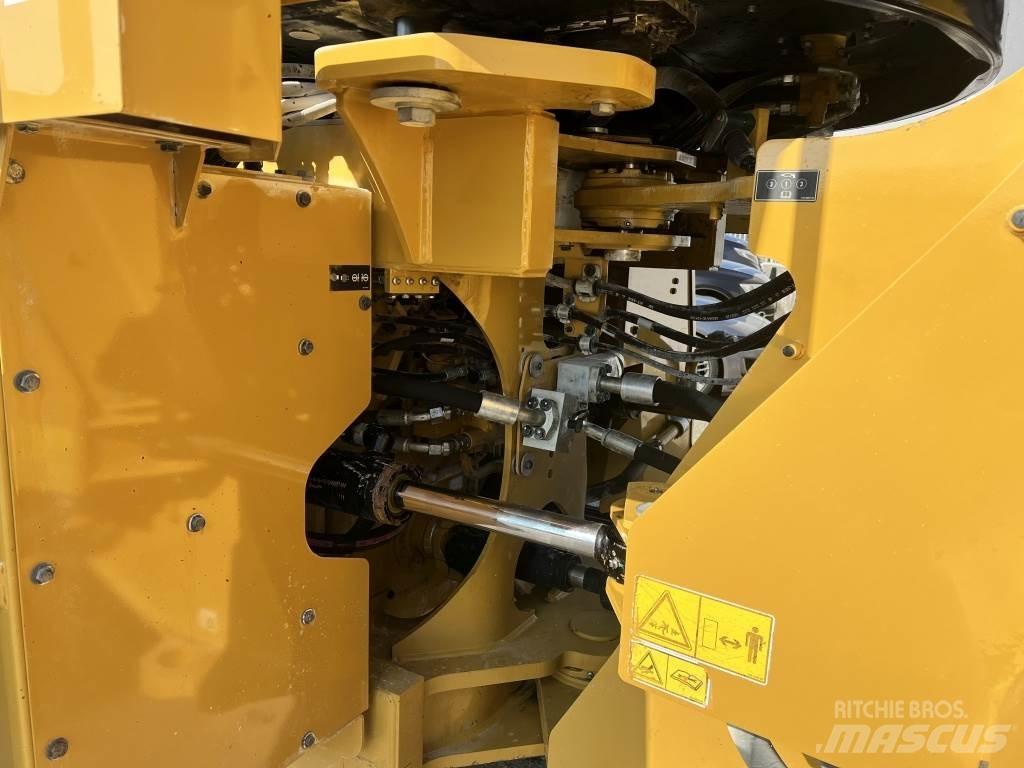 CAT 966 M Rataslaadurid