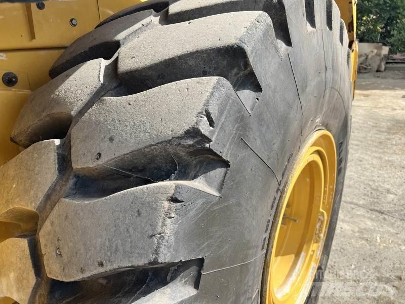 CAT 966 M-XE Rataslaadurid