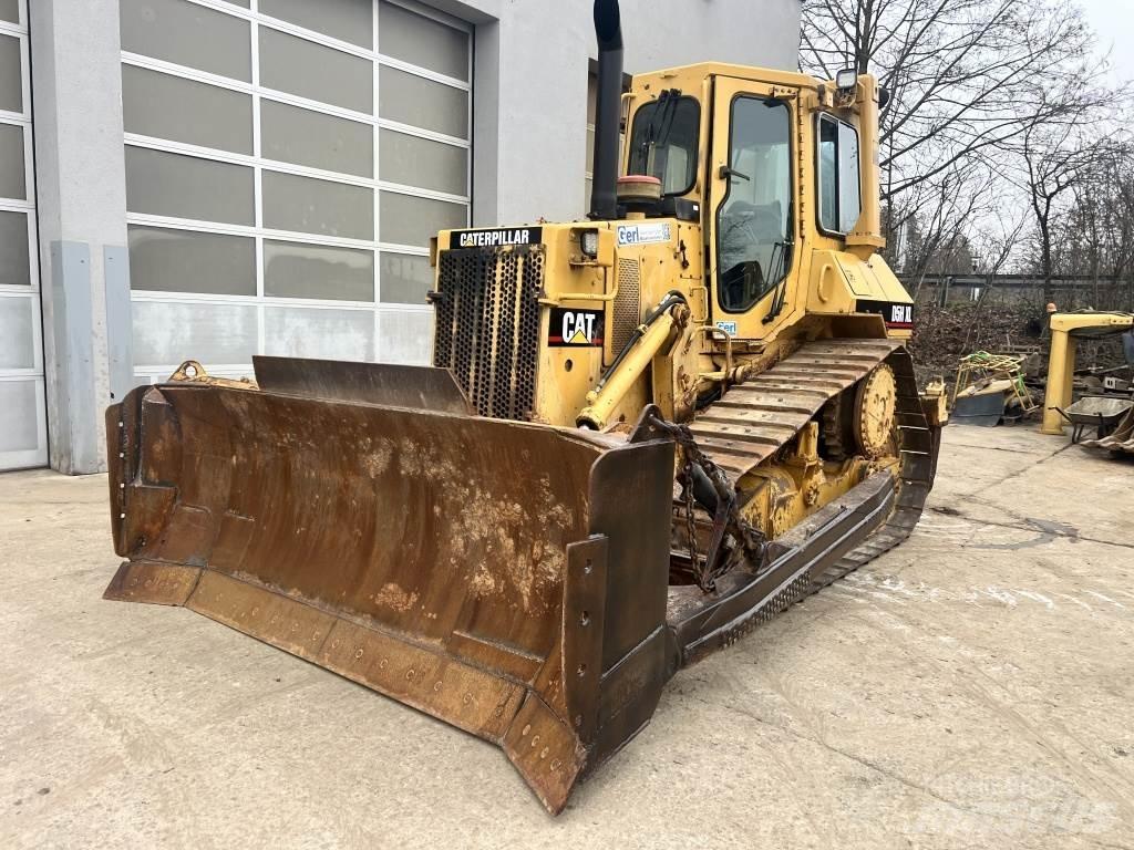 CAT D 5 H Buldooserid