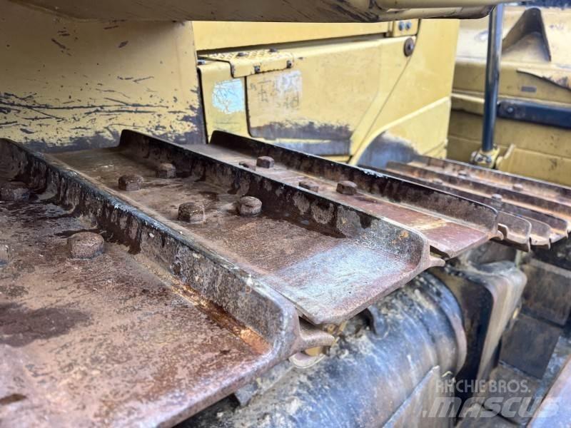 CAT D 6 T Buldooserid