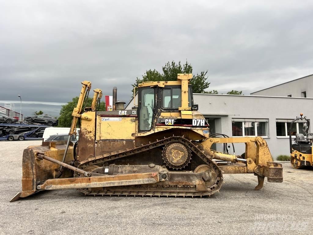 CAT D 7 H Buldooserid