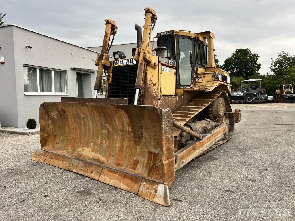 CAT D 7 H Buldooserid
