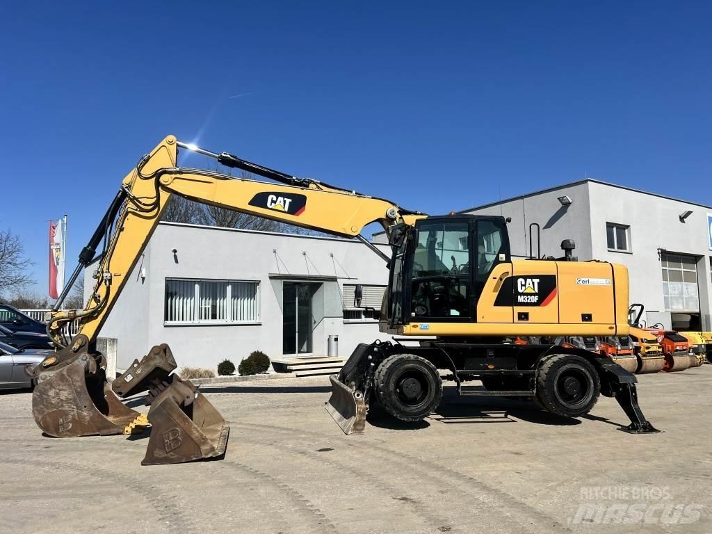 CAT M 320 F Ratasekskavaatorid