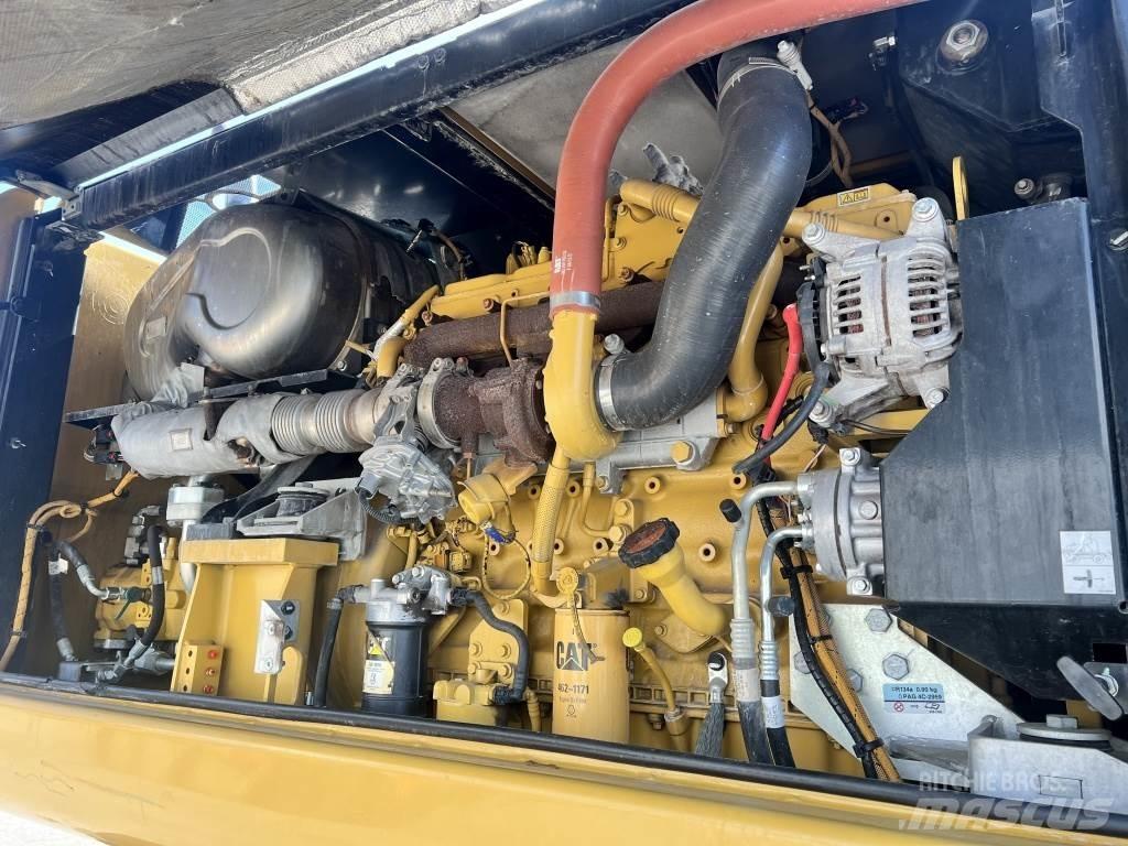 CAT M 320 F Ratasekskavaatorid