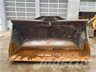 Liebherr Schaufel L 574 Rataslaadurid