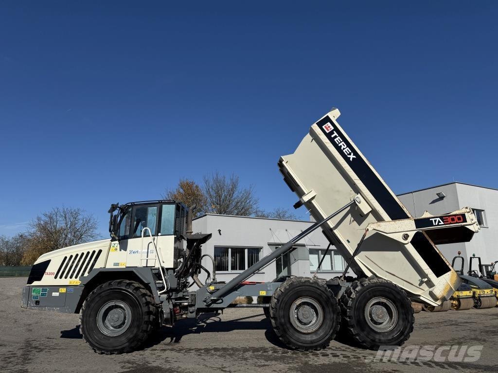 Terex TA 300 Liigendraamiga pinnaseveokid