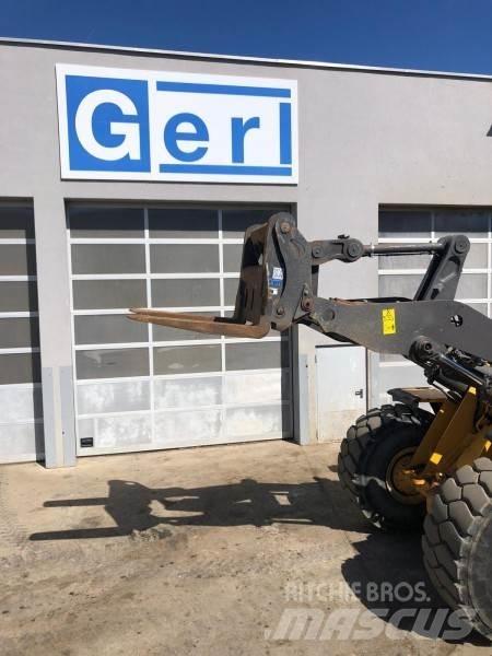 Volvo L 180 - Gabel Muud osad