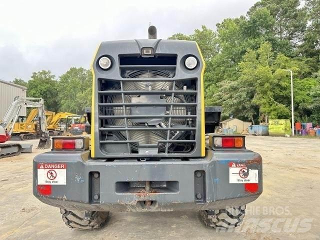 Komatsu WA320-8 Rataslaadurid