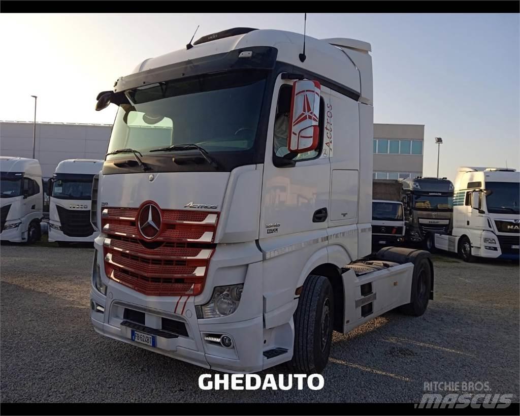 Mercedes-Benz ACTROS Furgoonautod