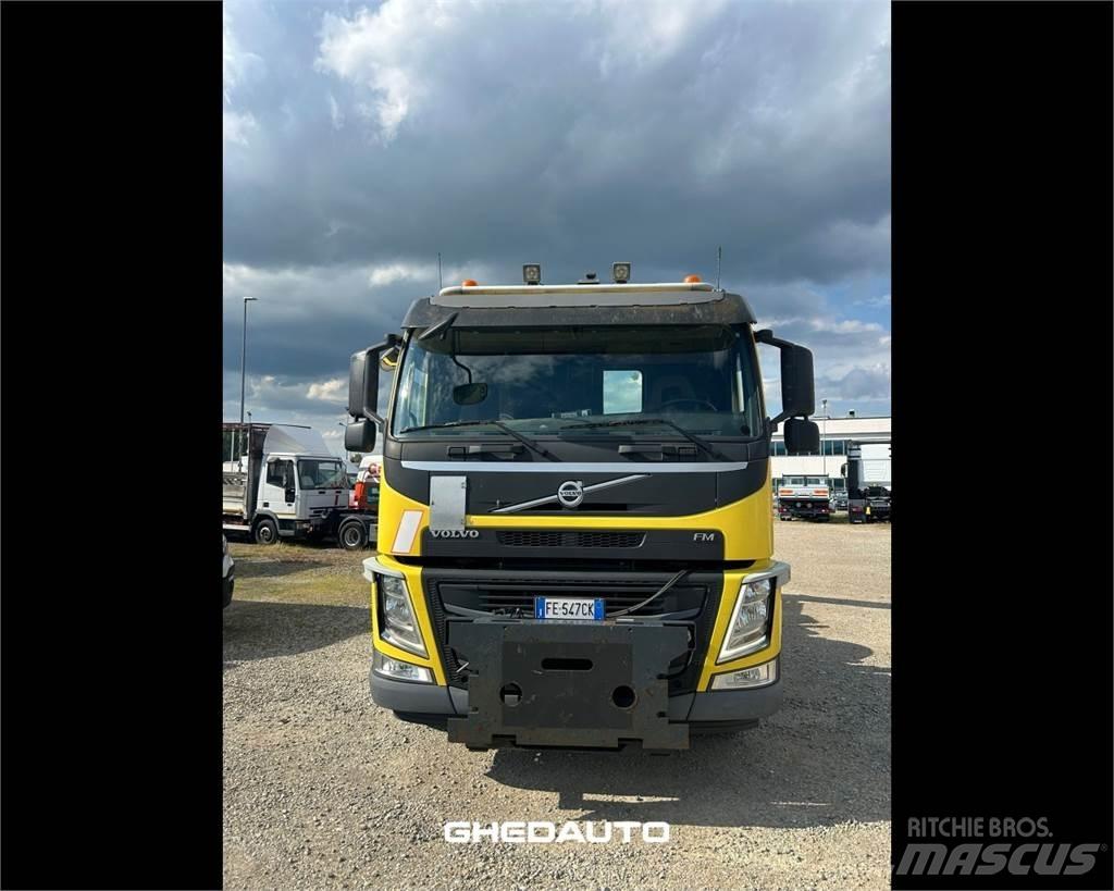 Volvo TRUCKS VOLVO Furgoonautod