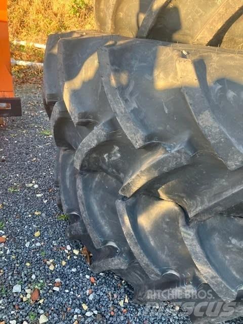 Mitas  Rehvid, rattad ja veljed