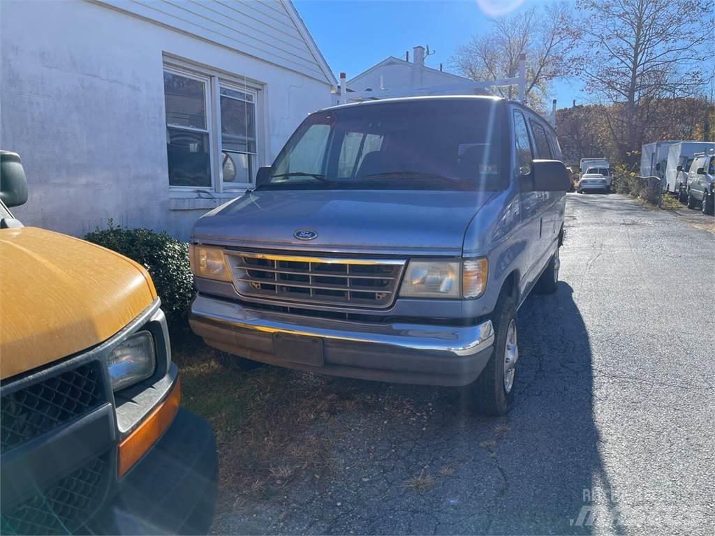 Ford E-250 Kaubikud