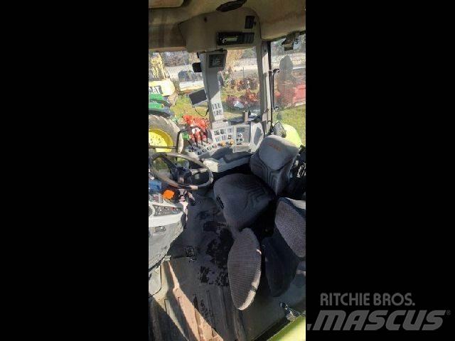 CLAAS AXION 840 Traktorid
