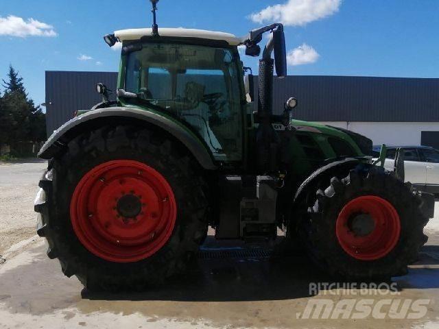 Fendt 718 VARIO Traktorid